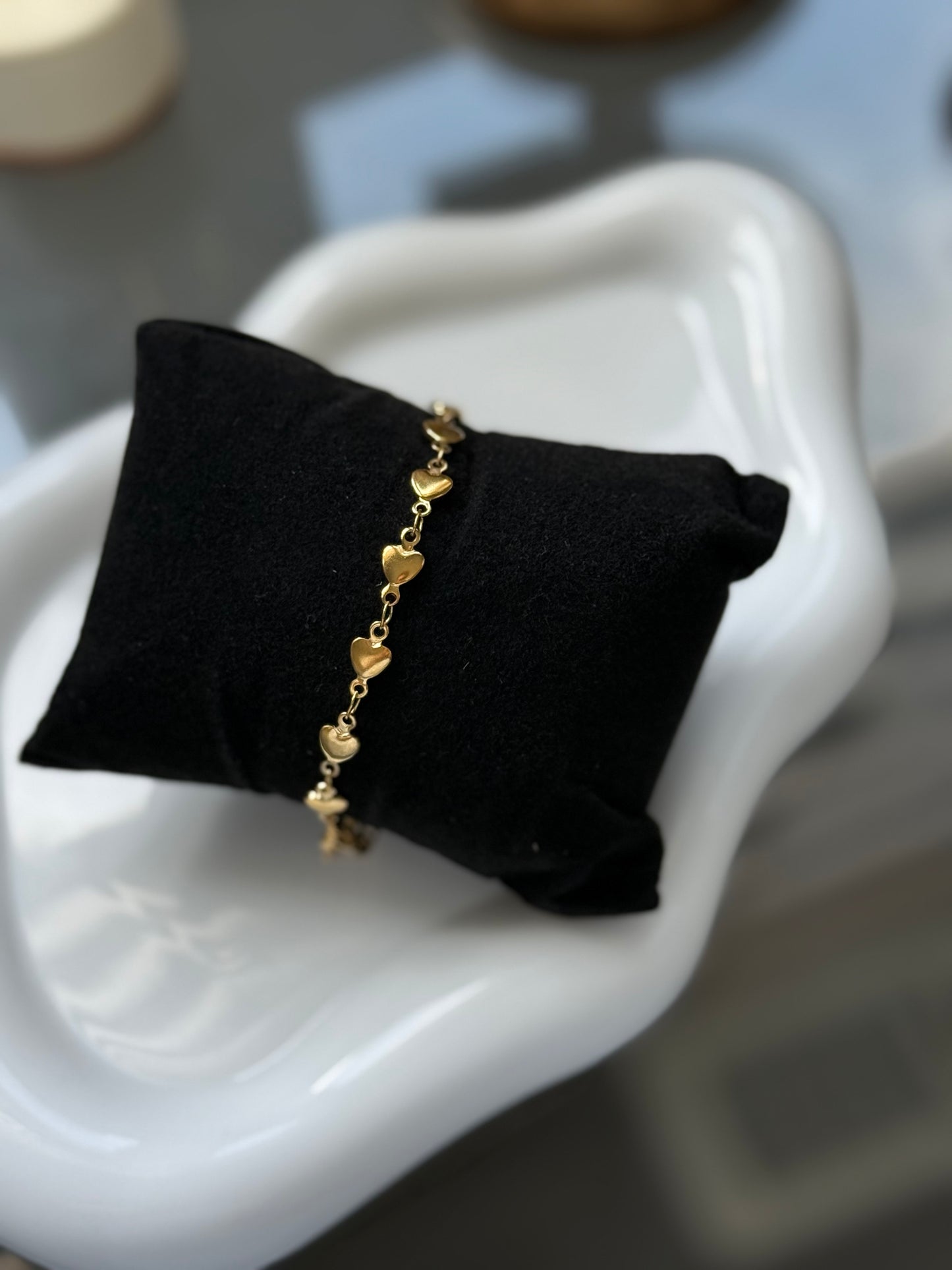 Elegant Gold Heart Charm Bracelet