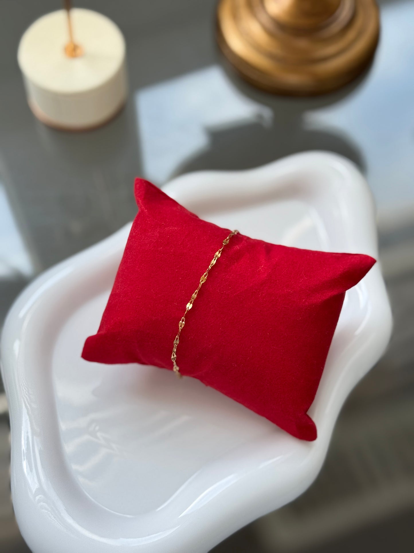 Delicate gold chain bracelet