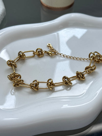 Golden Knot Chain Bracelet