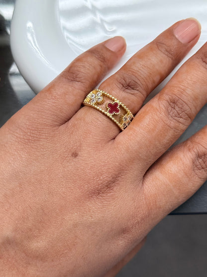 Clover Charm Gold Ring