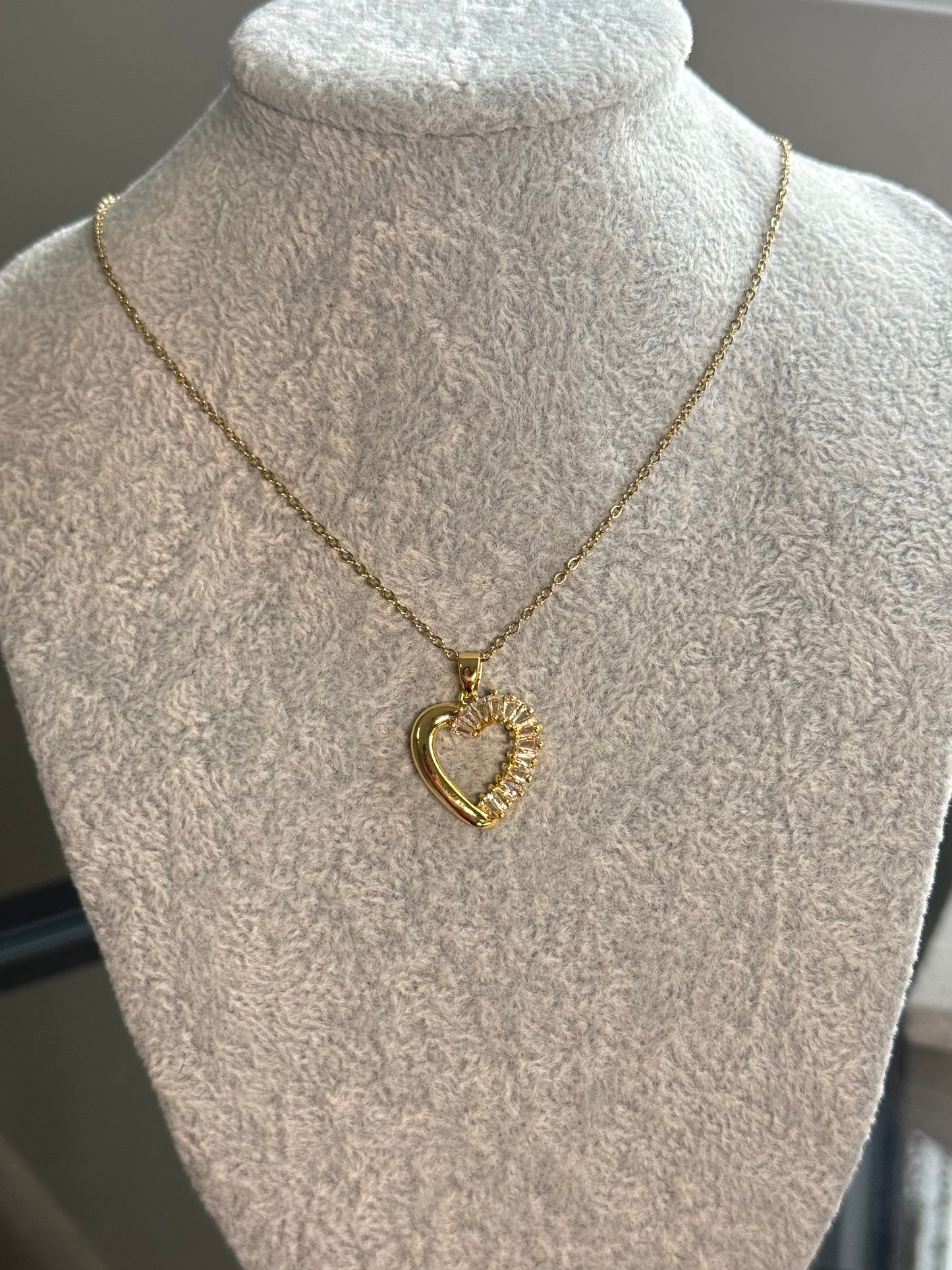 Serenelle Crystal Heart Necklace