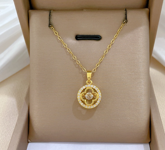 Clover Halo Pendant Necklace