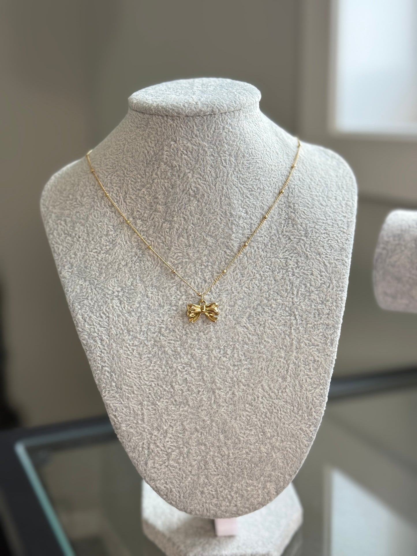 Sweet Bowknot Necklace