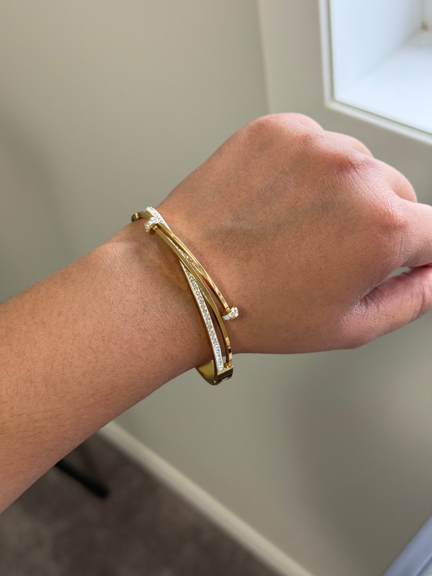 Twist Nail Bangle