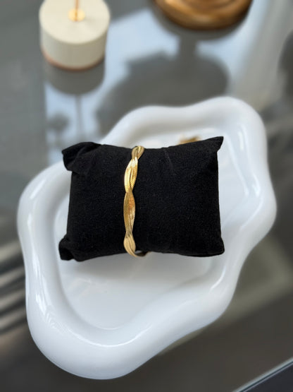 Gold Twisted Rope Bracelet