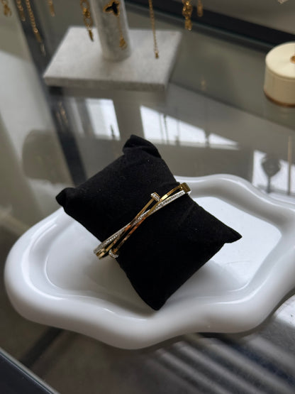 Twist Nail Bangle