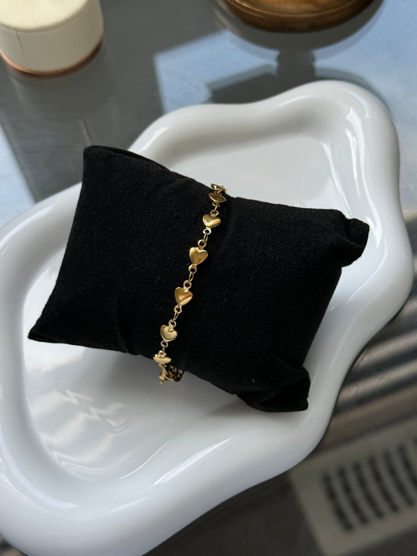Elegant Gold Heart Charm Bracelet