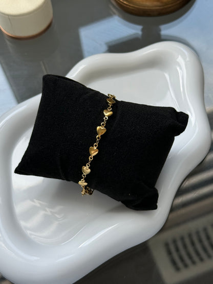 Elegant Gold Heart Charm Bracelet