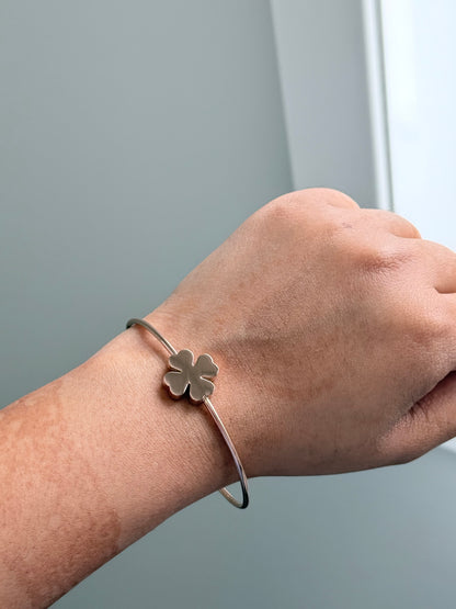 Korean style clover Bangle