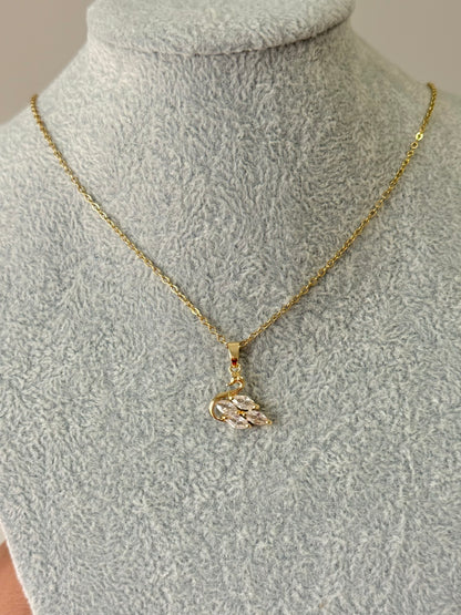 Swan Grace Zircon Pendant Necklace
