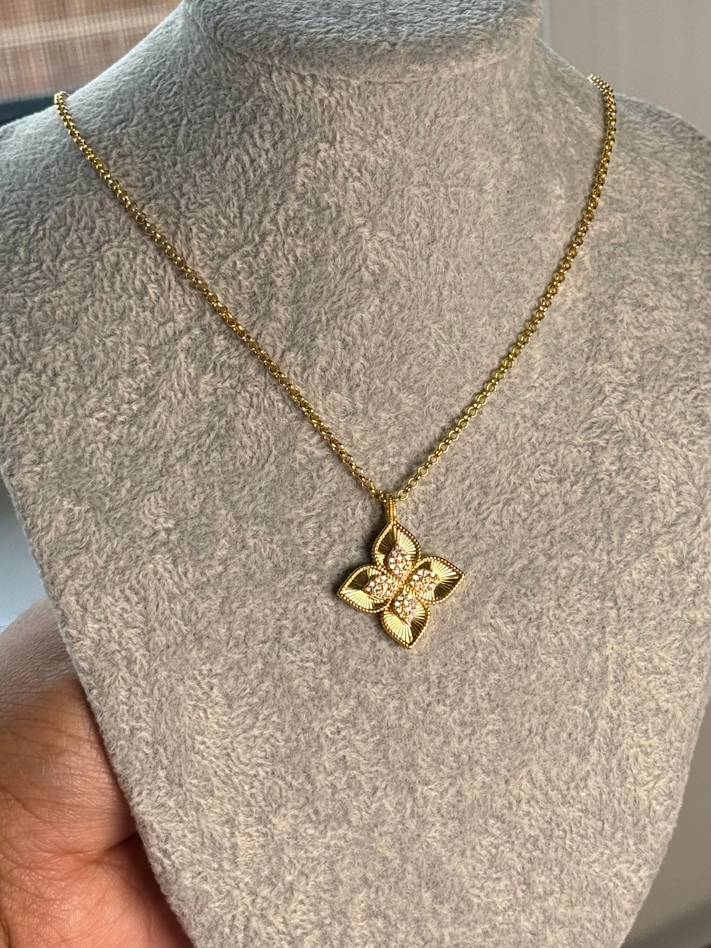 Imperial Clover Zircon Necklace