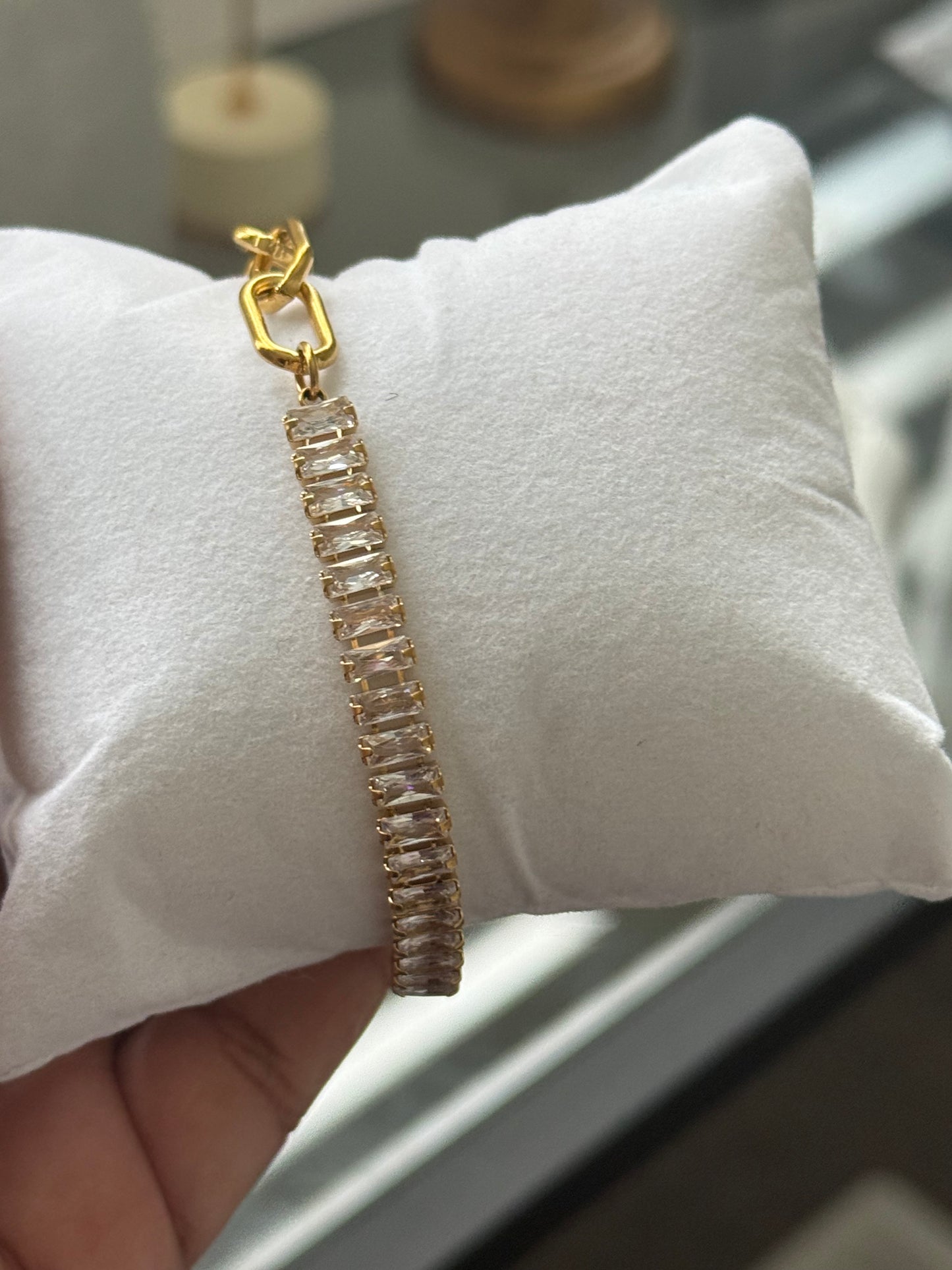 Crystal Link Glow Bracelet