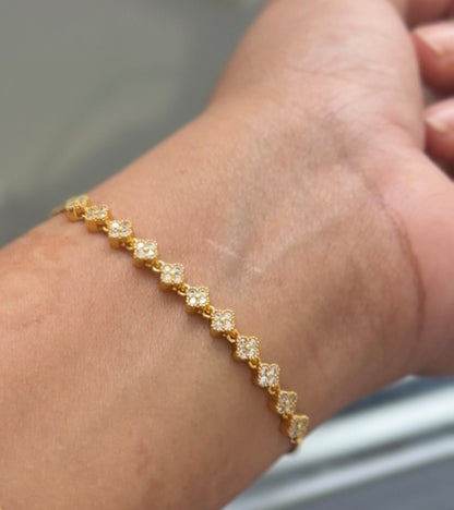 Golden Clover Bloom Bracelet