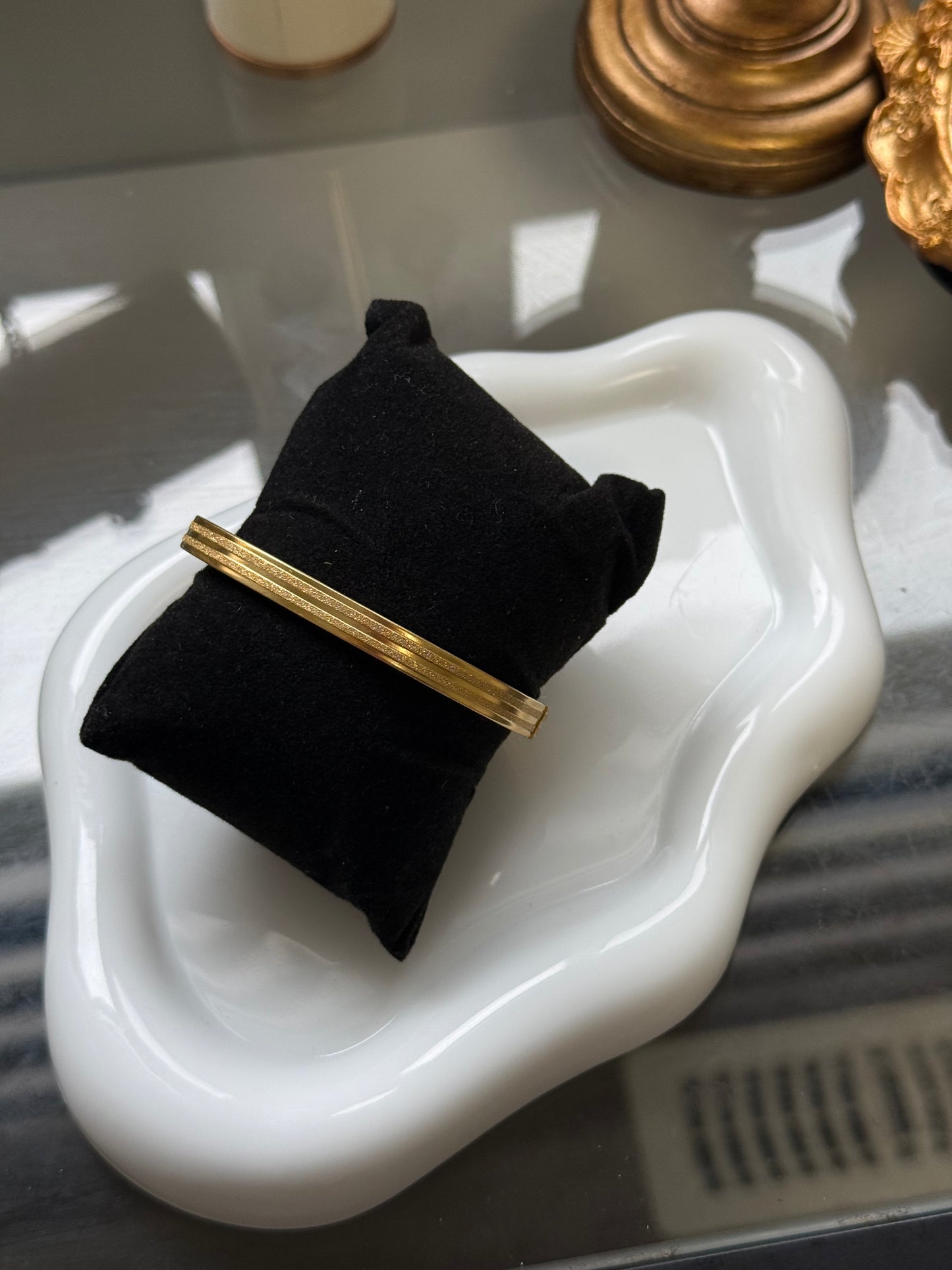 Elegant Gold Bangle