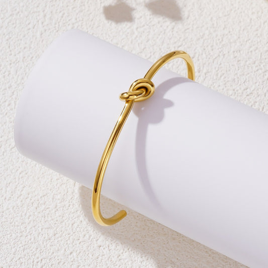 Knot Luxe Bangle