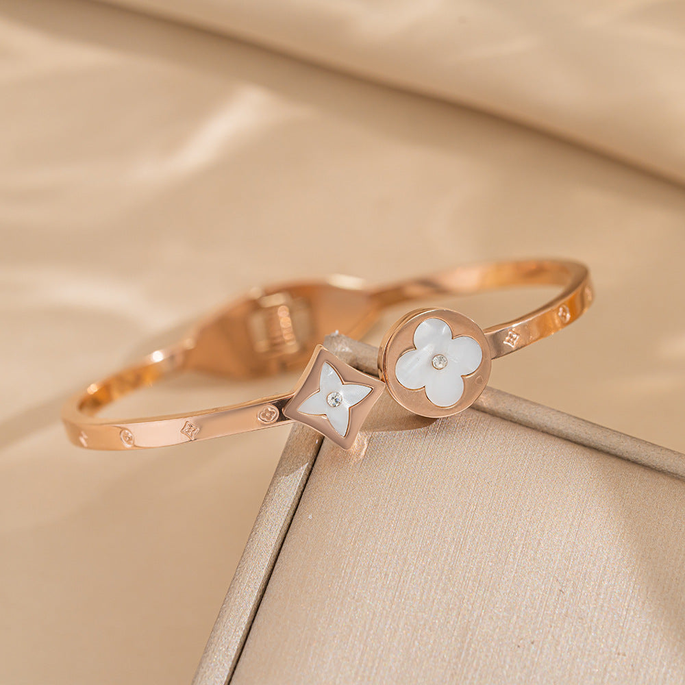 Blush Clover Gold Bangle