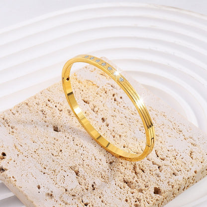 Celeste Dot Bangle