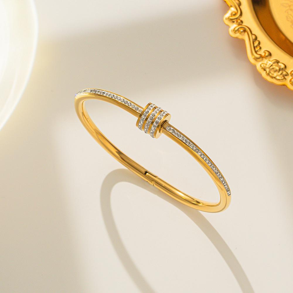 Crystal Knot Bangle